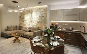 La Larissa Luxury Apartments Stelve